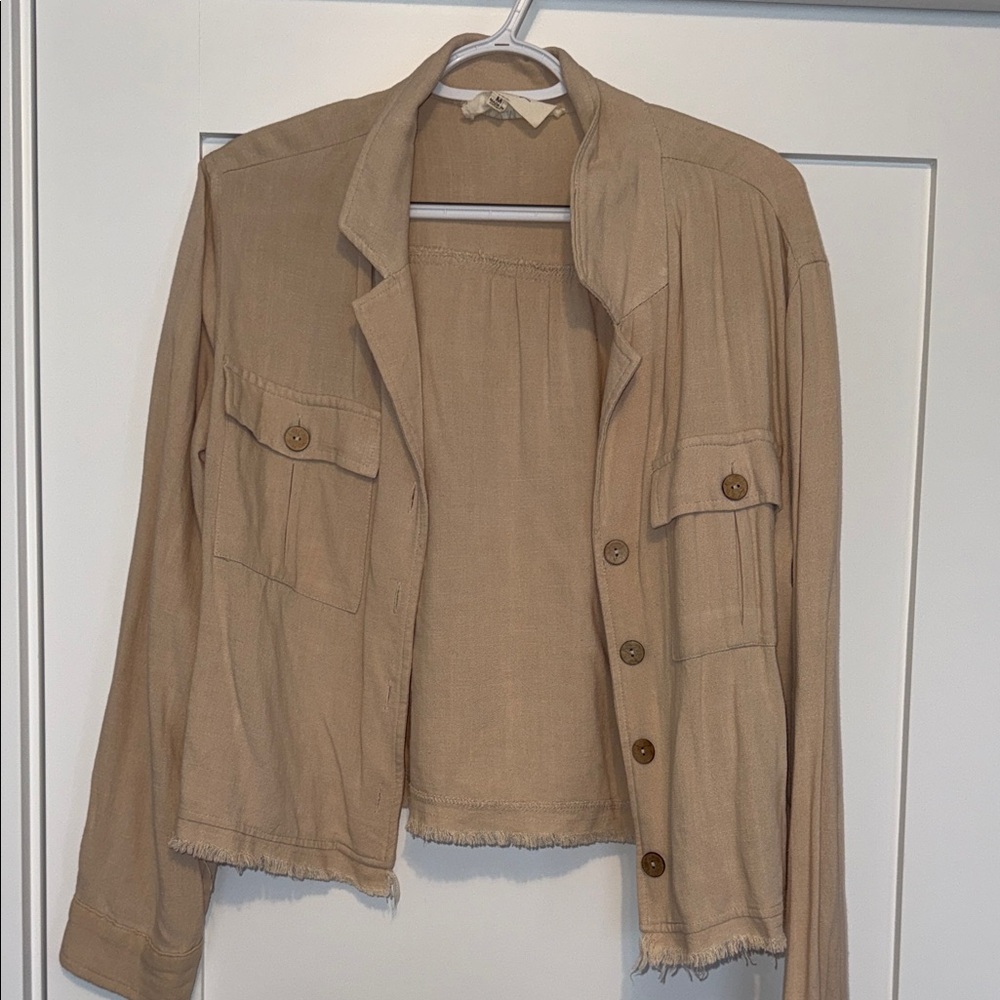 Promesa Lightweight Utility Jacket in Tan